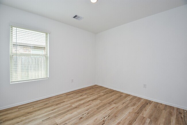 Building Photo - 26627 Wilderye Cv Ln