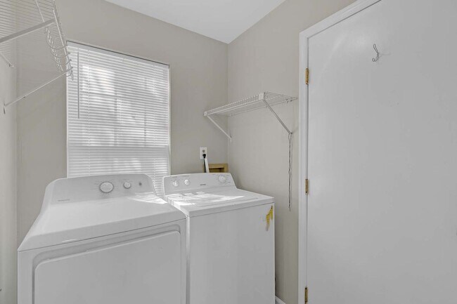 Building Photo - Call Sabrina Thomas Office at 757-767-0767...