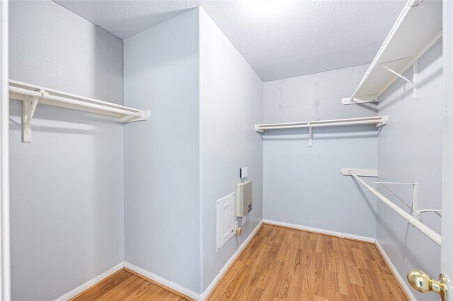 Building Photo - 19943 Black Pearl Ct