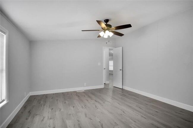 Building Photo - 10526 Bay Hills Cir