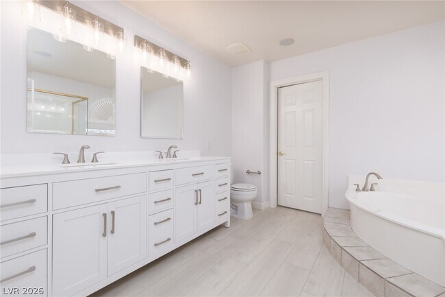 Building Photo - 10873 Carberry Hill St