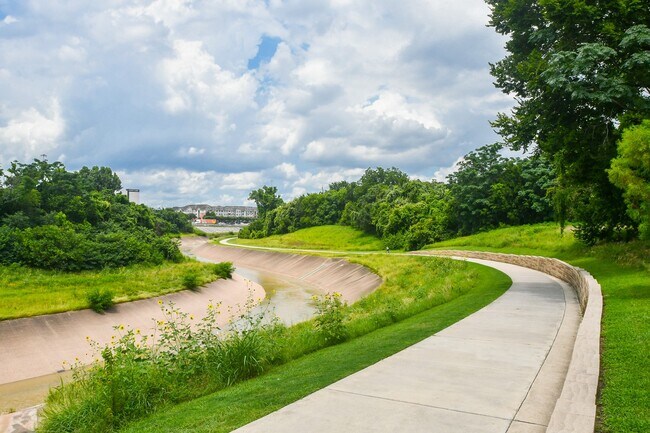 Building Photo - 1441 East St