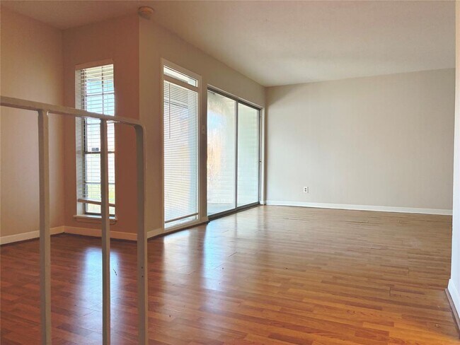 Building Photo - 3400 Timmons Ln