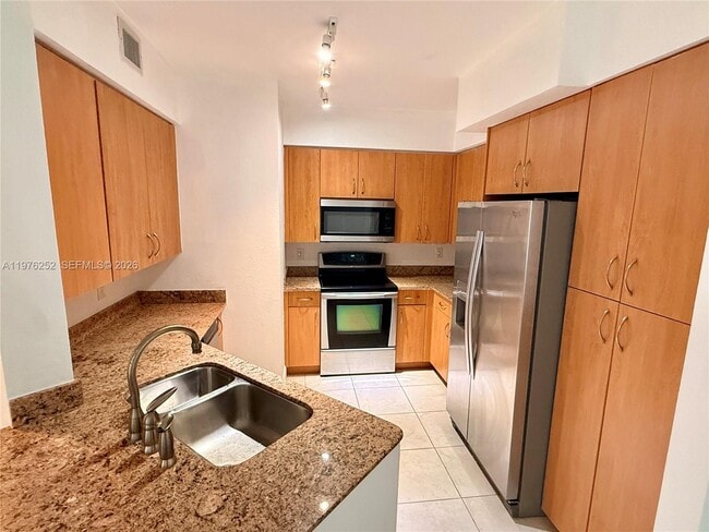 Building Photo - 1830 Radius Dr