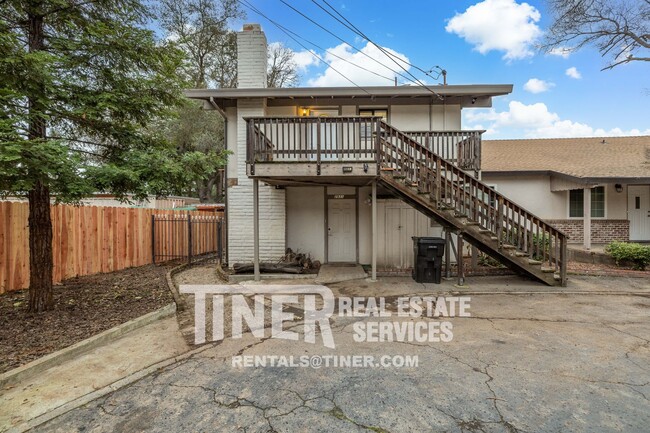 Building Photo - 2931 Myrtle Ln