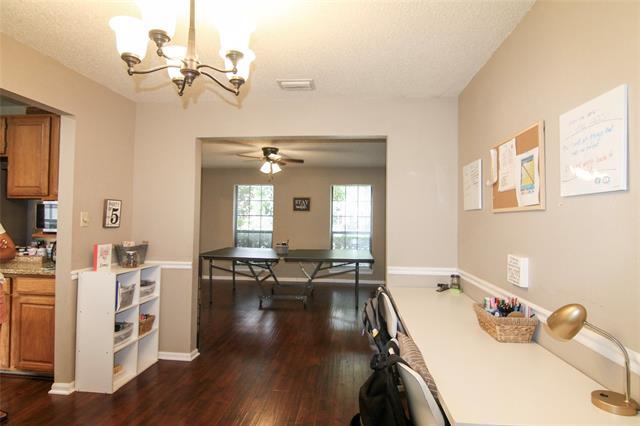 Building Photo - 1537 Yaggi Dr