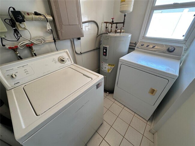 Building Photo - 9571 52nd Way N