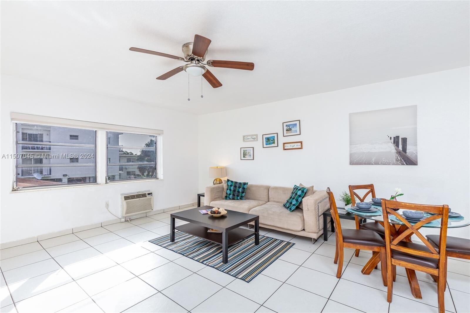 Building Photo - 1982 Marseille Dr