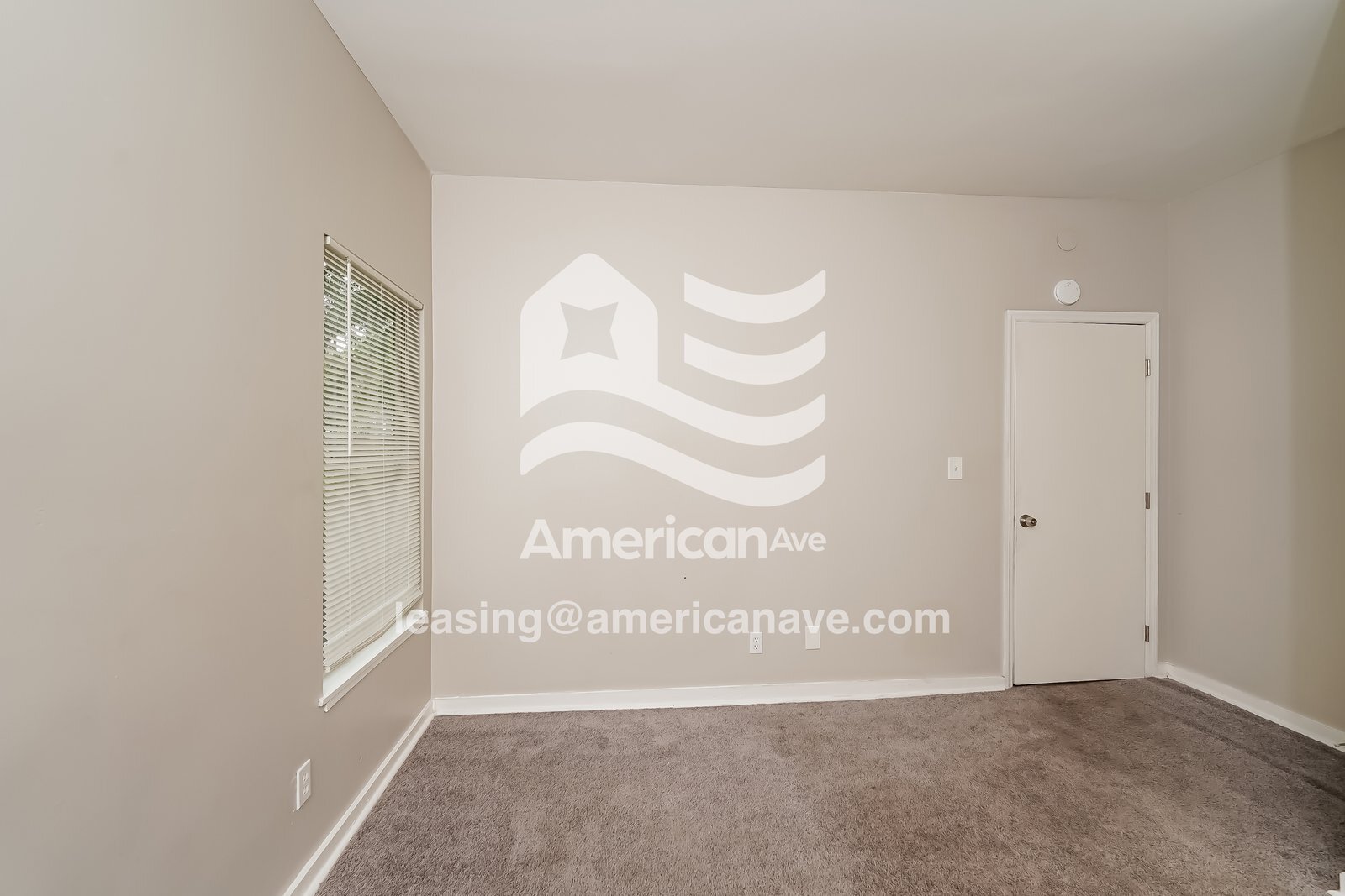 Building Photo - 8109 1st Ave S