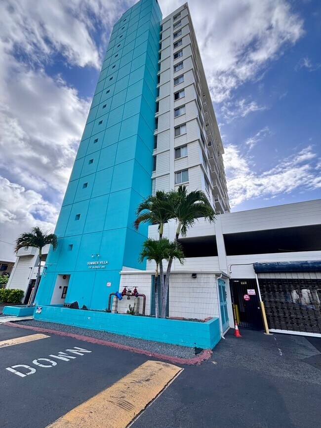 Building Photo - Available Now : 1 bedroom, 1 bath with 1 assigned parking stall in Summer Ville