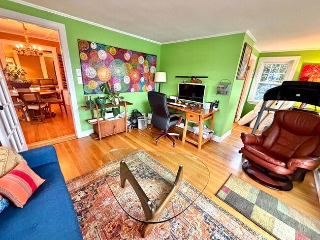 Building Photo - 157 Riverview Ave