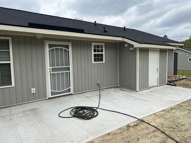 Building Photo - 202 Shetland Dr