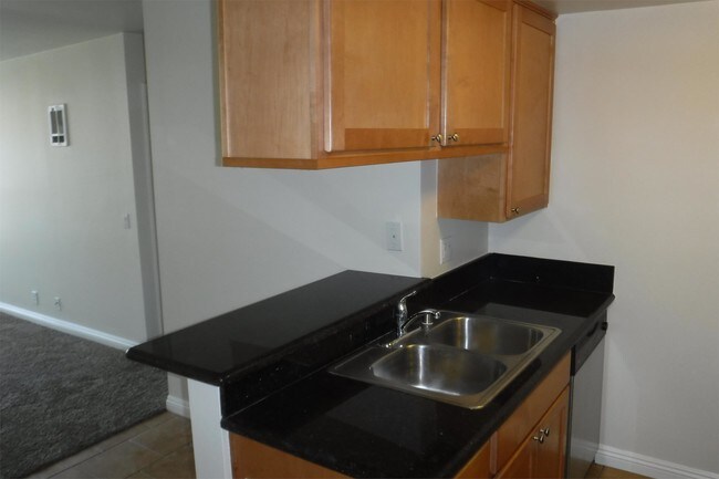 Building Photo - 5540 Lindo Paseo