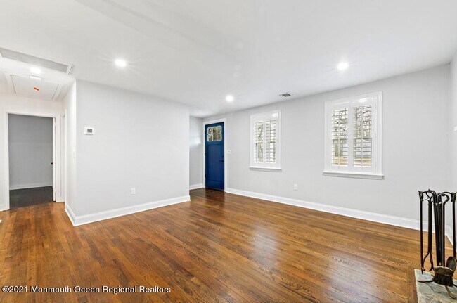 Building Photo - 495 Branch Ave