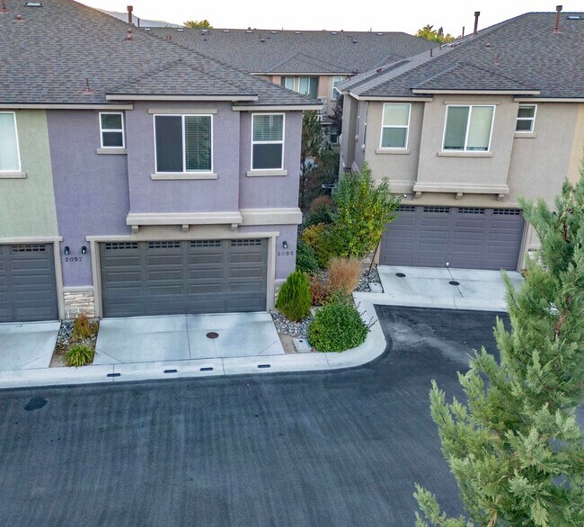 Building Photo - Great Townhome For Rent!