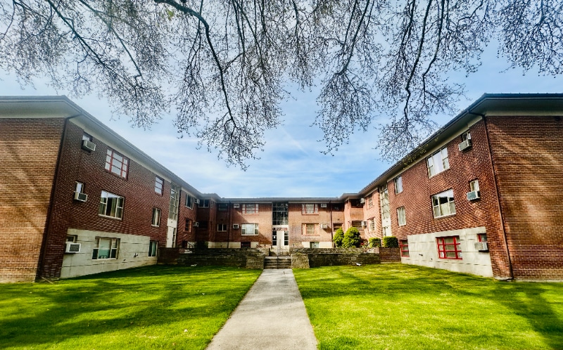 Building Photo - 352 S 1st Ave