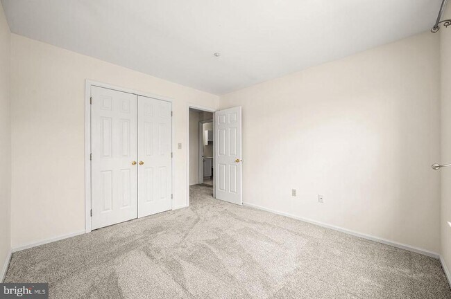 Building Photo - 713 Whitetail Cir