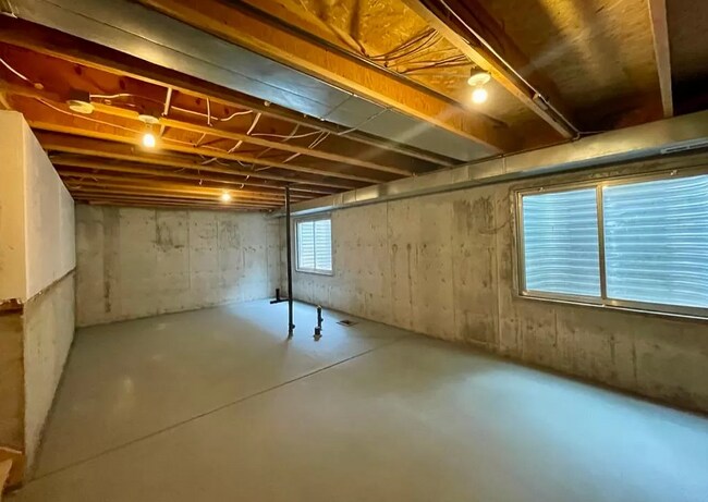 Building Photo - 8310 Turkey Run Dr