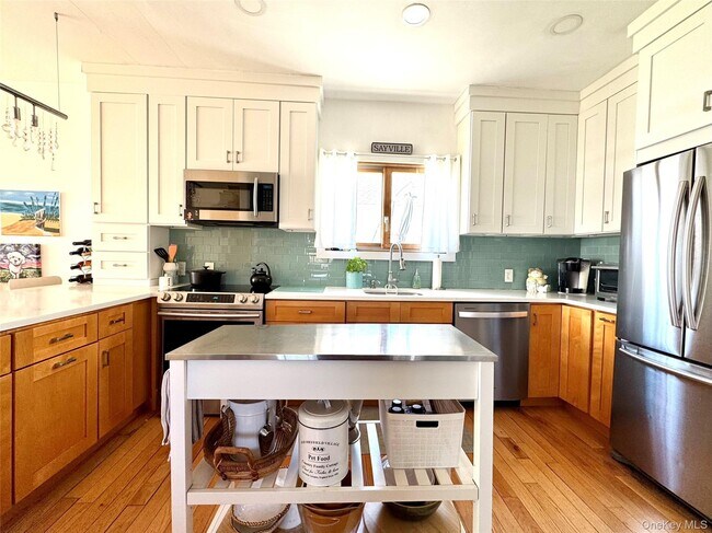 Building Photo - 42 Browns River Rd