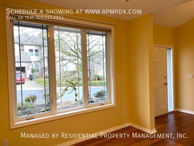 Building Photo - 3964 NW Brookview Way