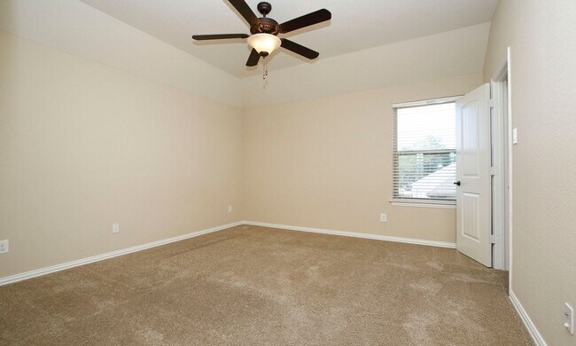 Building Photo - 13827 Slate Mountain Ln