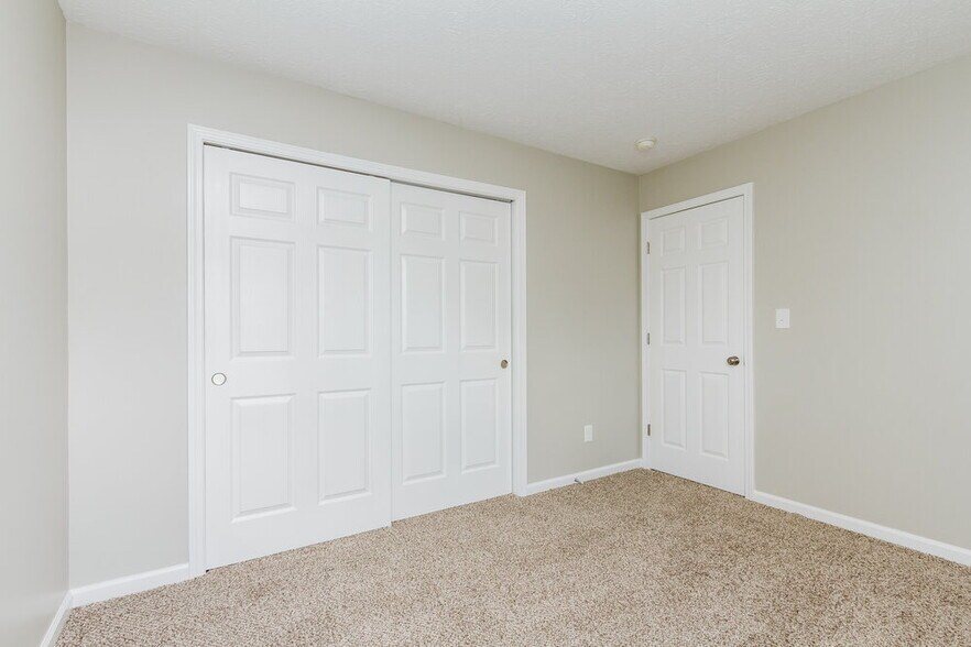 Building Photo - 10458 Wintergreen Way