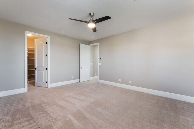 Building Photo - Elegant model home at Club Madeira!