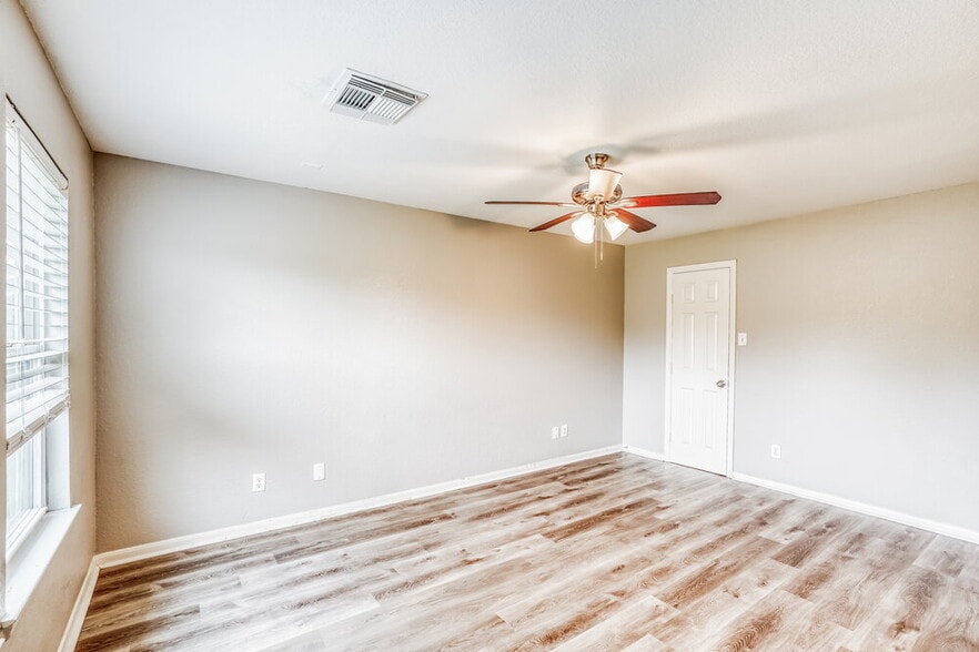 Building Photo - 4703 Montclair Hill Ln