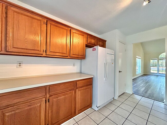 Building Photo - Spacious 4/BR 3.5/BA Two-Story Home with Peaceful Ambience