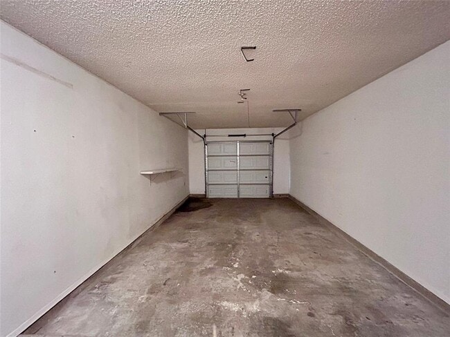 Building Photo - 2103 Courtney St
