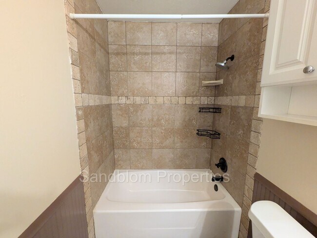 Building Photo - For Lease | Midtown Tulsa | Available Now