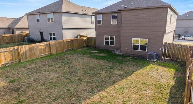 Building Photo - 18524 Speculator Ln