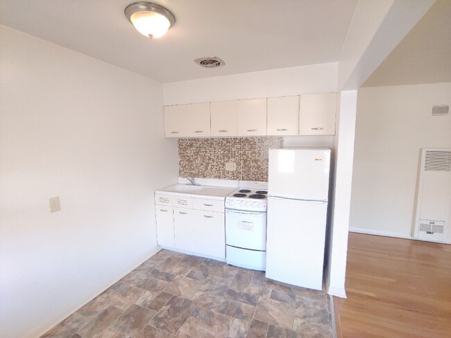 Building Photo - 3722 N 76th St