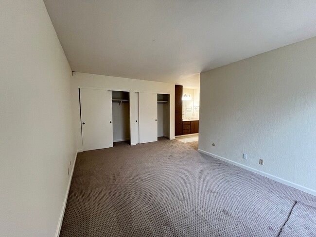 Building Photo - $500 MOVE IN SPECIAL!!!! 3 BEDROOM HOME IN PLEASANTON, CA!!!