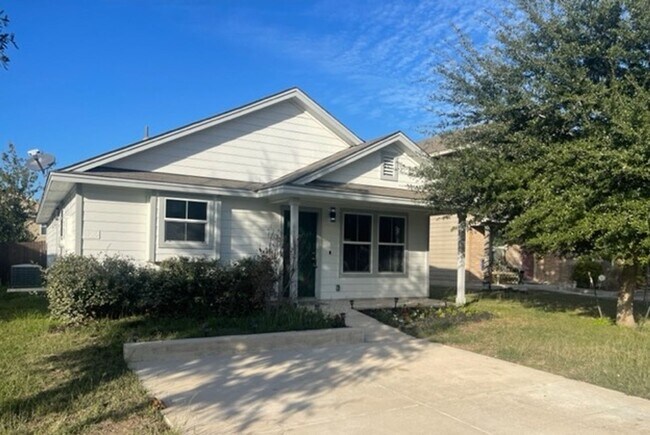 Primary Photo - Move-in Ready 3-Bed, 2-Bath Home in Riposa Vita! (SE San Antonio)