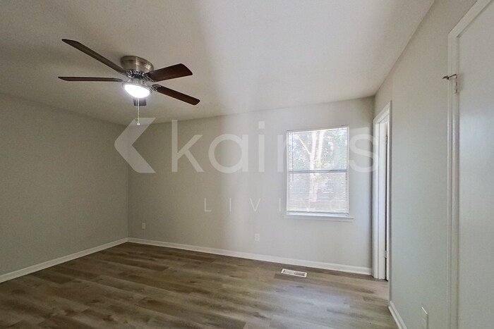 Building Photo - 1117 Moonglow Cir