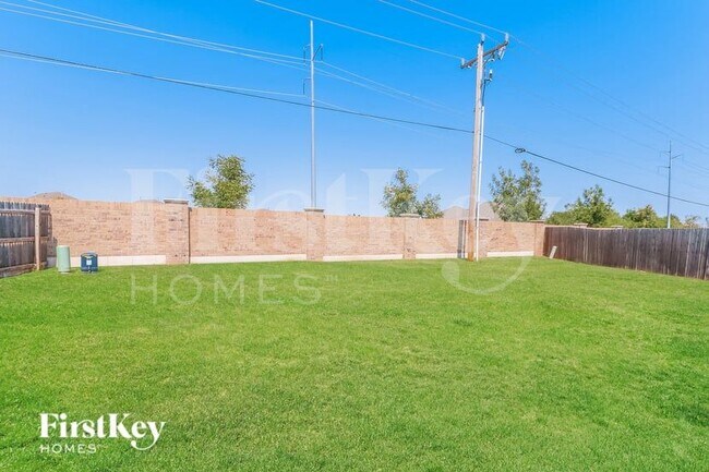 Building Photo - 19208 Blanco Dr