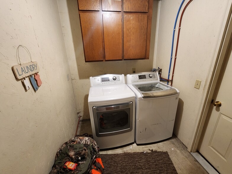 Laundry/Mud Room - 511 10th St SE