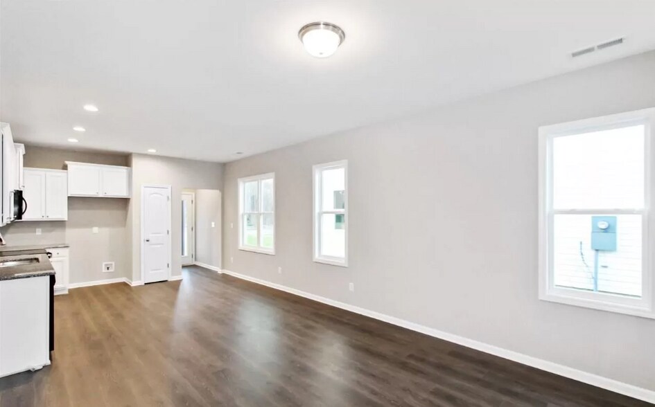 Building Photo - 187 Yellow Jacket Ridge