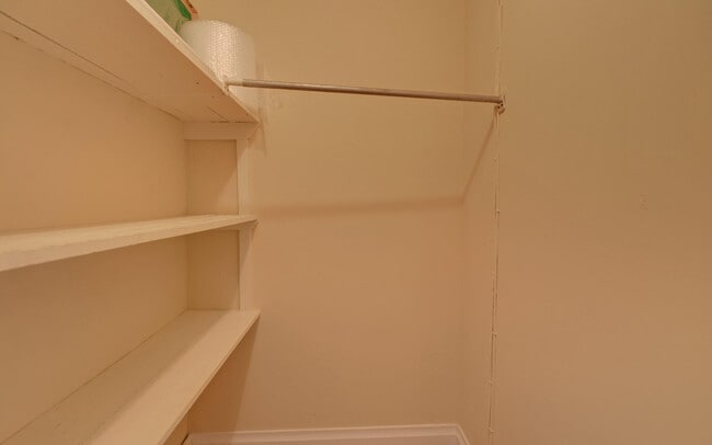 Building Photo - 113 Prospect St