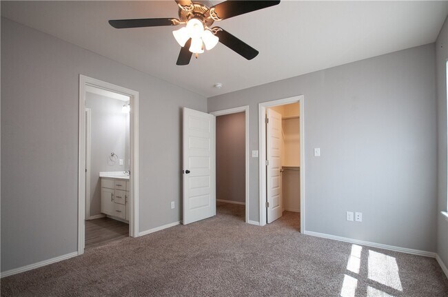 Building Photo - 4073 W Santa Maria Ln