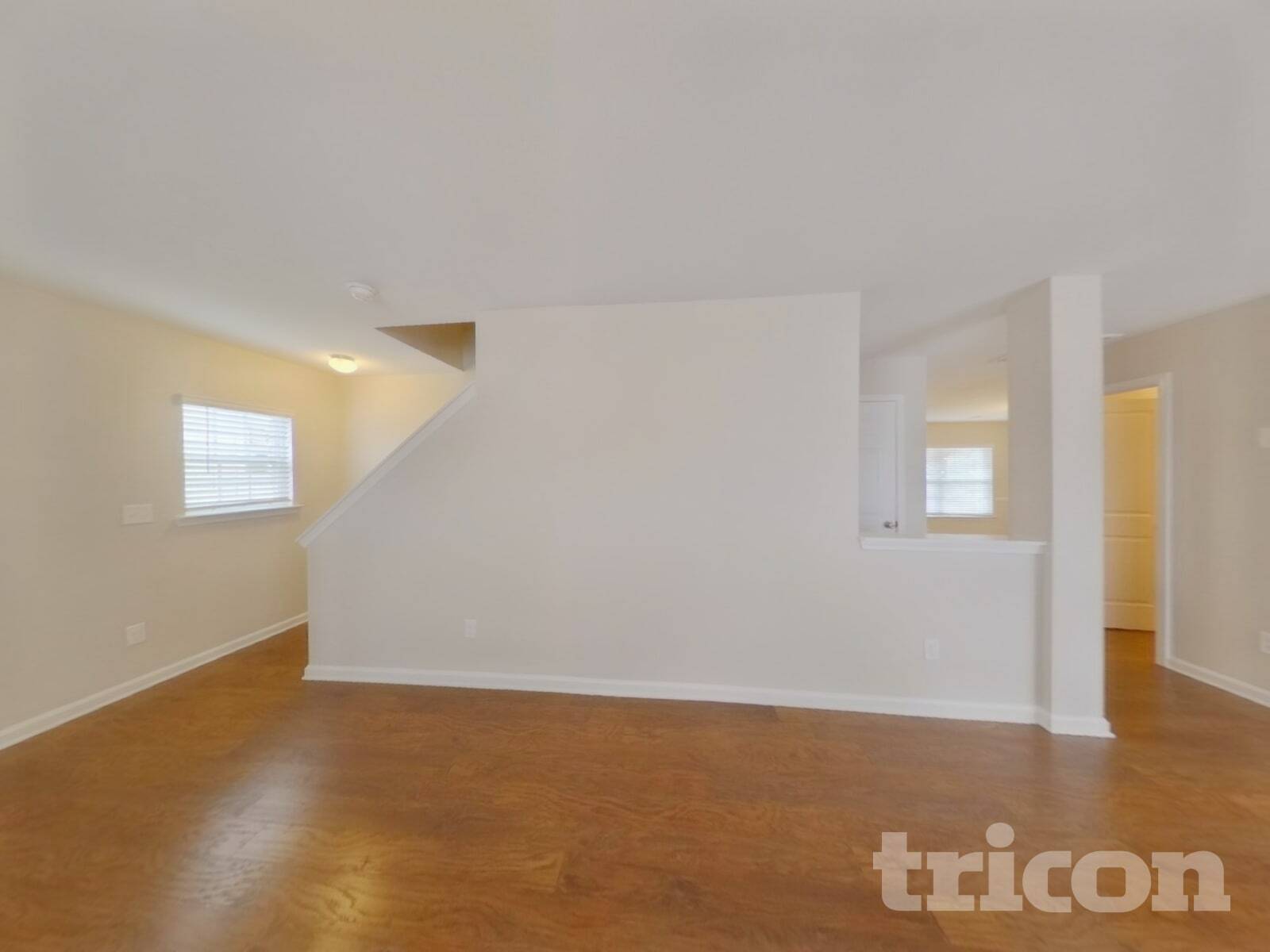 Building Photo - 208 Willow Grv Wy