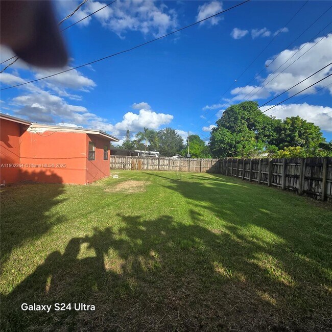 Building Photo - 11520 SW 186th St