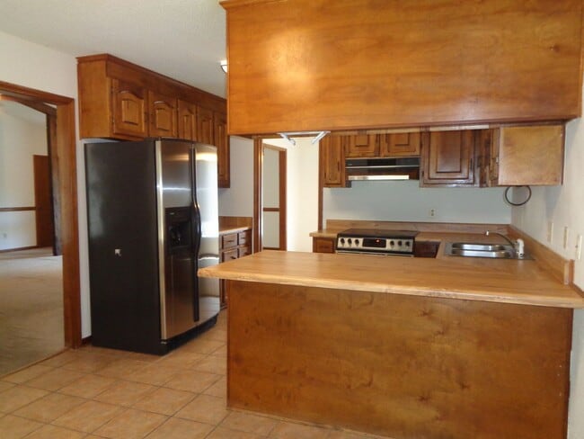 Building Photo - 103 Kramer Ct