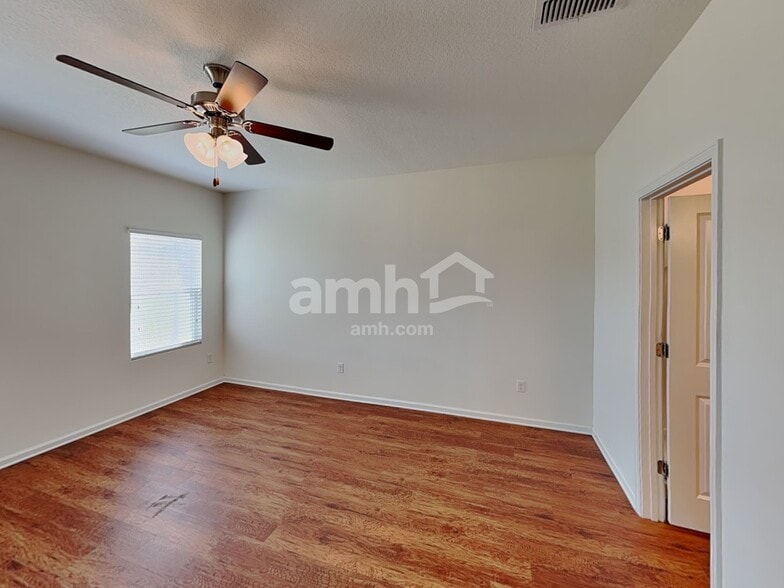 Building Photo - 8116 Golden Bamboo Dr