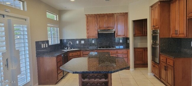 Building Photo - 2669 Dorado Ct