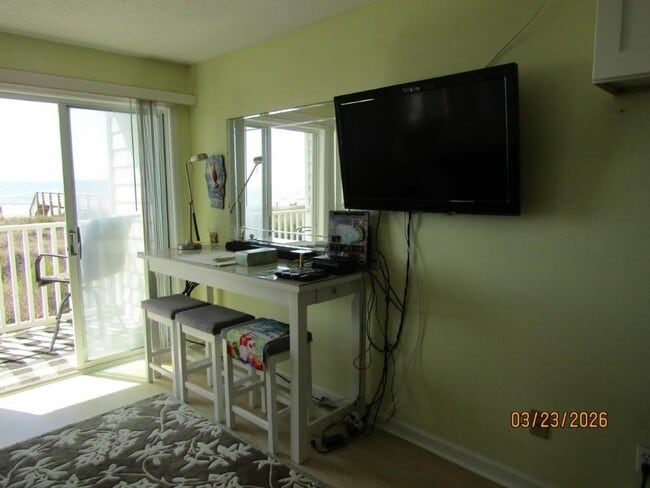 Building Photo - 909 S Ocean Blvd