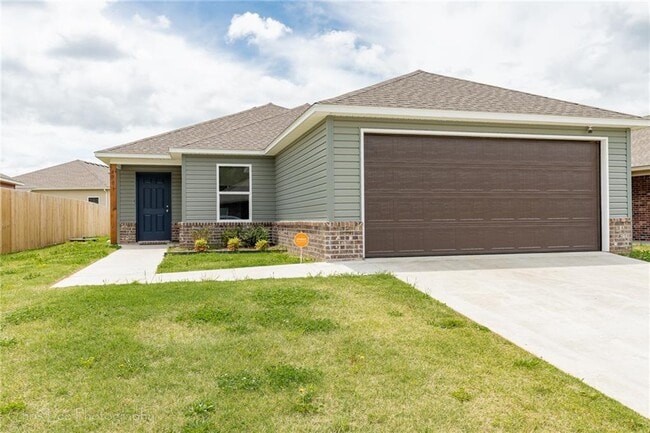 Primary Photo - 4703 W Hoover Loop