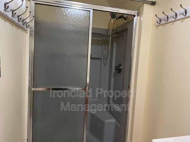 Building Photo - 66-68 Prospect St