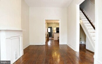 Building Photo - 2503 Carpenter St